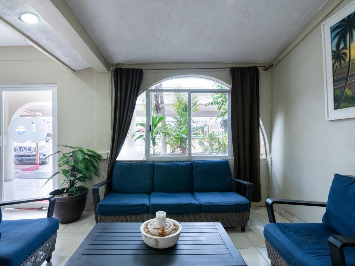 Capital O Hotel El Faisan Y El Venado 신데 델 카르멘 외부 사진